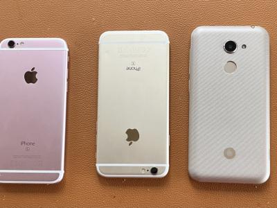 1 Vodafone V8 VDF 710 2 Apple iPhone S6 Plus, una caja original