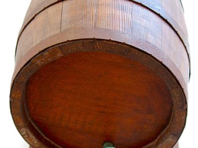 10 l  Holzfass Schnapsfass, Weinfass Holz Kupferbeschläge und Ständer