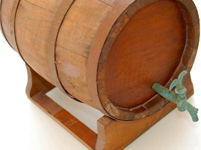 10 l  Holzfass Schnapsfass, Weinfass Holz Kupferbeschläge und Ständer