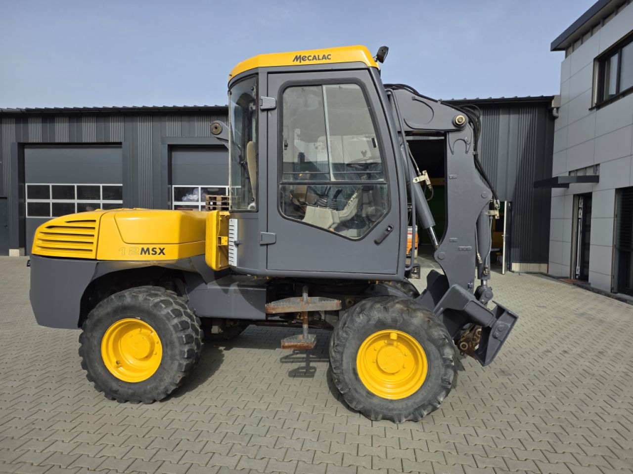 10 t Bagger zu vermieten