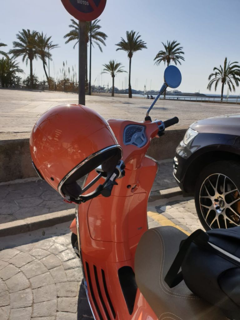 1500 km - fast neu - Vespa Primavera 125 - Orange