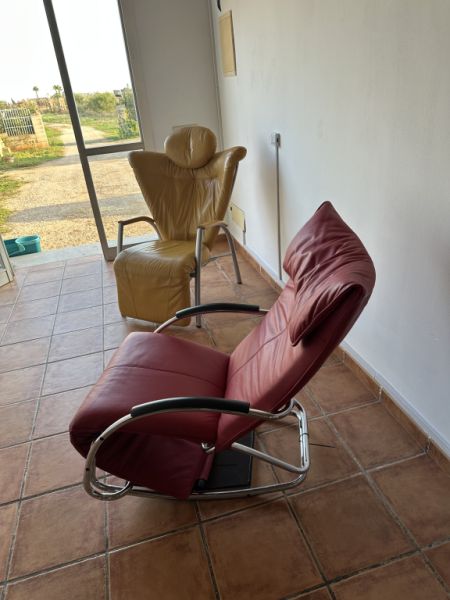 2 sillas de diseñador