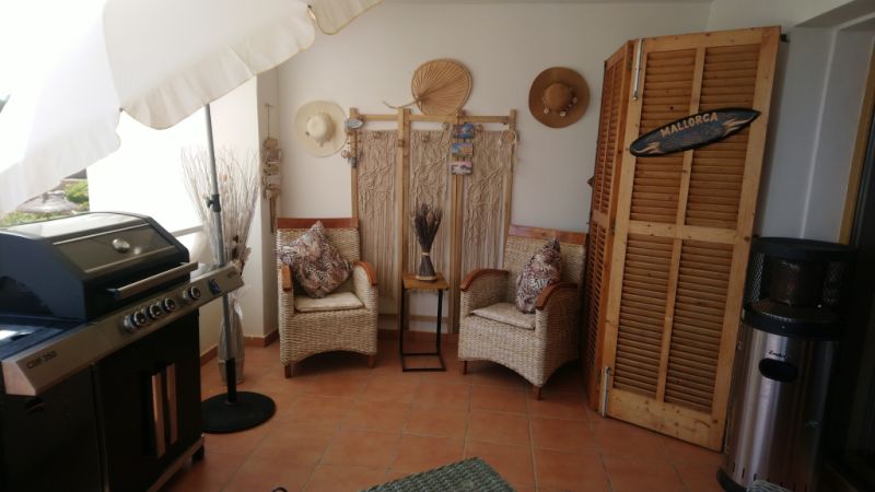 2 Echtholz mit Rattan-Gepflecht Terrassenmöbel Sessel Lounge-Sessel Vintage