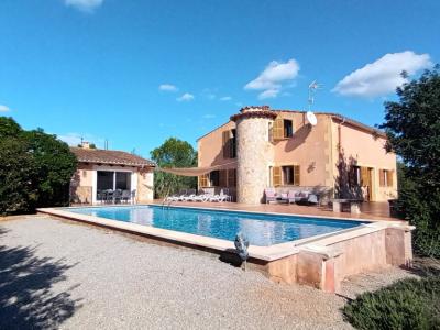 2-level finca with 2 separate apartments, pool and heating near Campos--- F 213