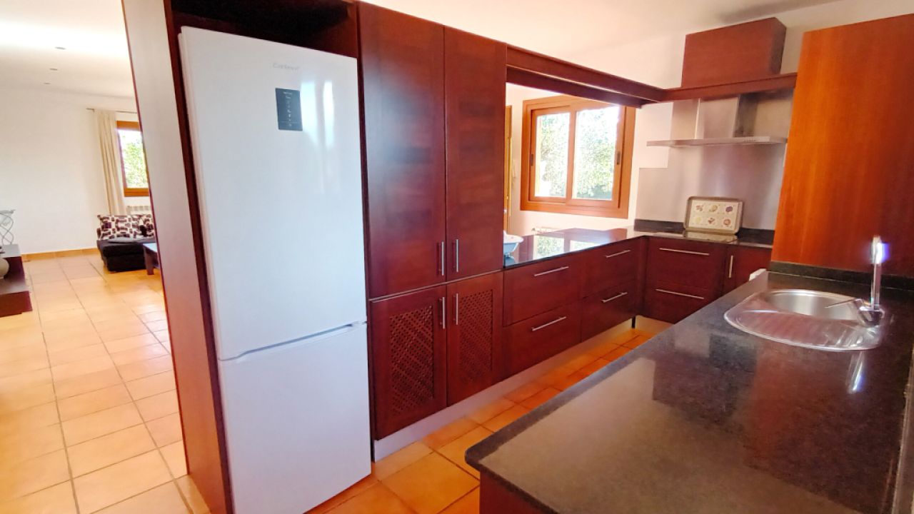 2-level finca with 2 separate apartments, pool and heating near Campos--- F 213