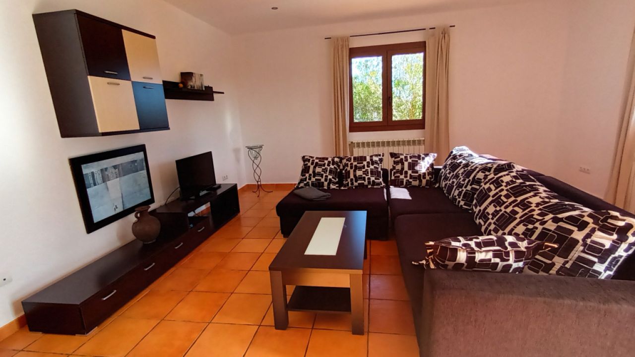 2-level finca with 2 separate apartments, pool and heating near Campos--- F 213