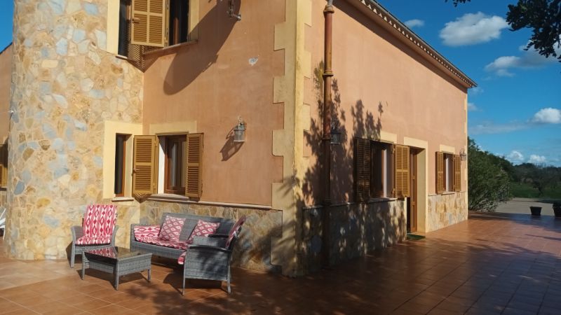 2-level finca with 2 separate apartments, pool and heating near Campos--- F 213