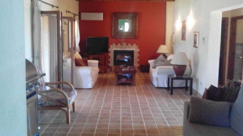 Finca de 2 plantas con piscina y pozo privado cerca de Santanyí --- F 27 VK