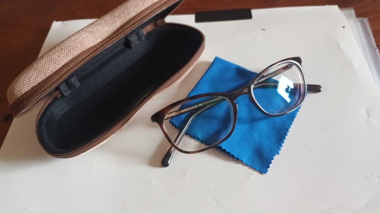 2 gafas de distancia para regalar a bajo precio
