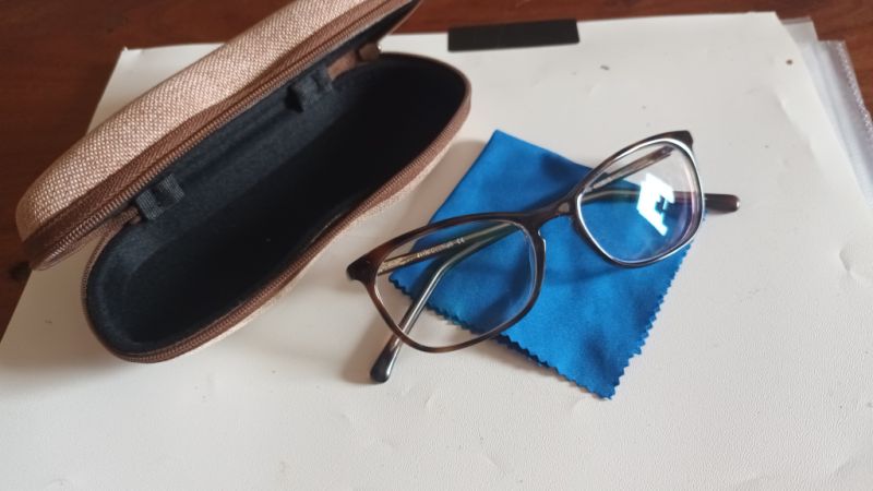 2 gafas de distancia para regalar a bajo precio