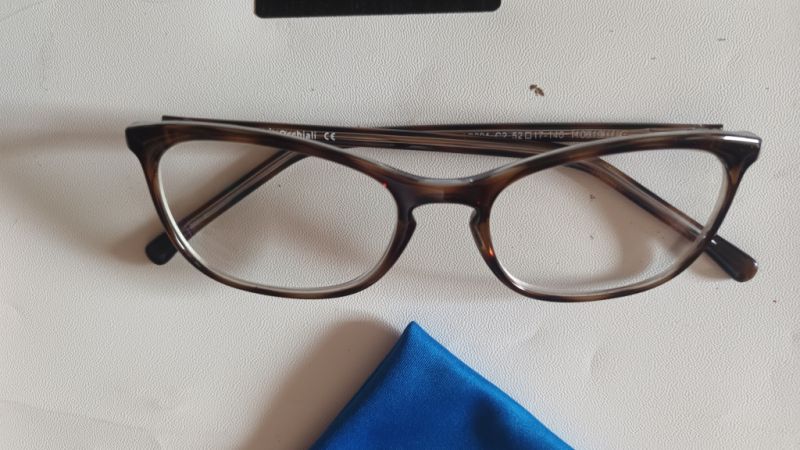 2 gafas de distancia para regalar a bajo precio