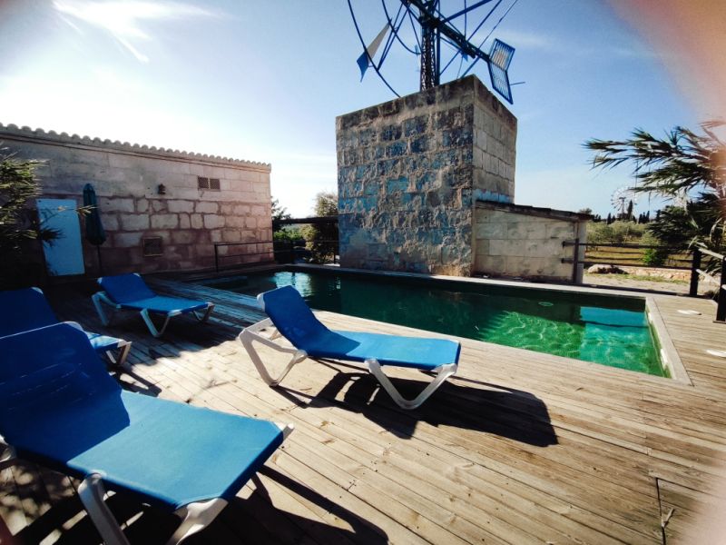 2 fincas en una sola propiedad con piscina privada, AC y chimeneas cerca de Campos -- F 92 a + b WT