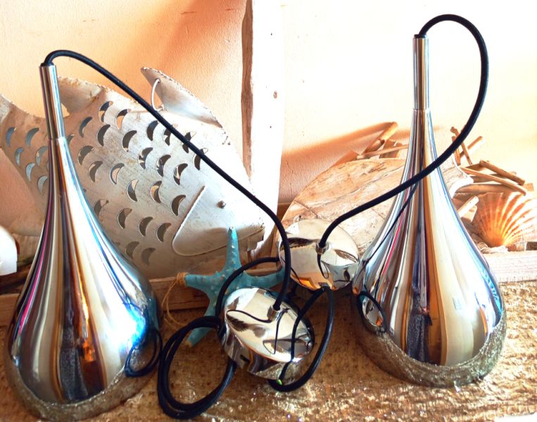 2 chrome pendant lamps