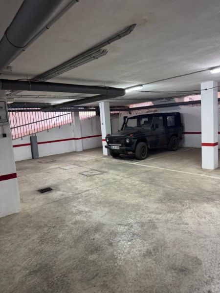2 plazas de aparcamiento en Porto Pedro con acceso asegurado mediante portón eléctrico