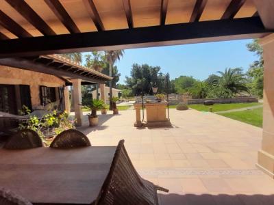 Finca de 2 plantas con Sep. Apartamento de invitados y hermoso jardín cerca de Ses Salines -- F 62 V