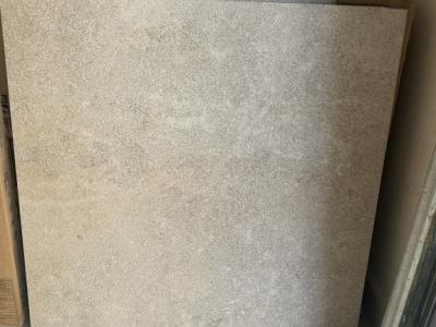 20 m² de azulejos disponibles a buen precio