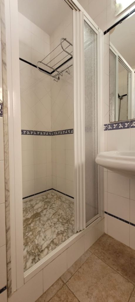 3 stöckiges Chalet mit Heizung, Pool an der Bucht von Cala Marsal -- CH 40 a