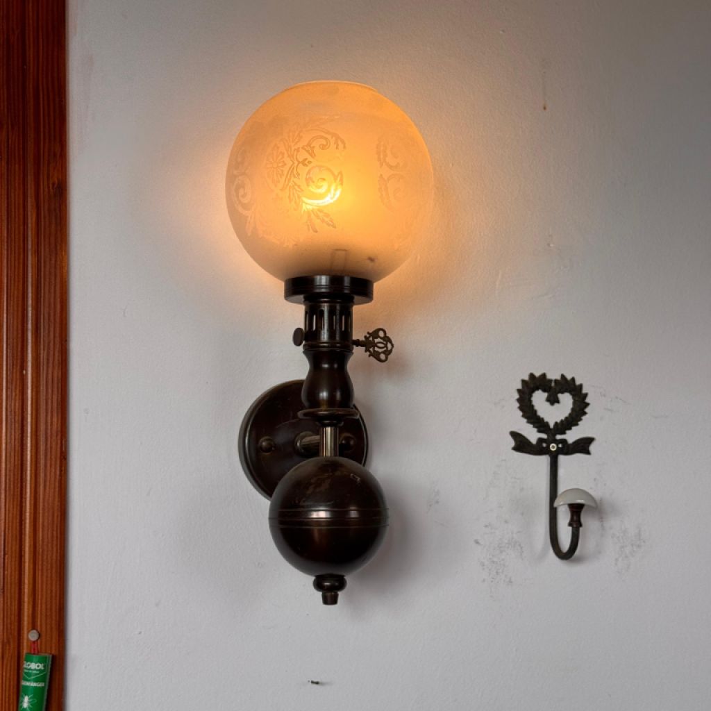 3 lámparas de pared