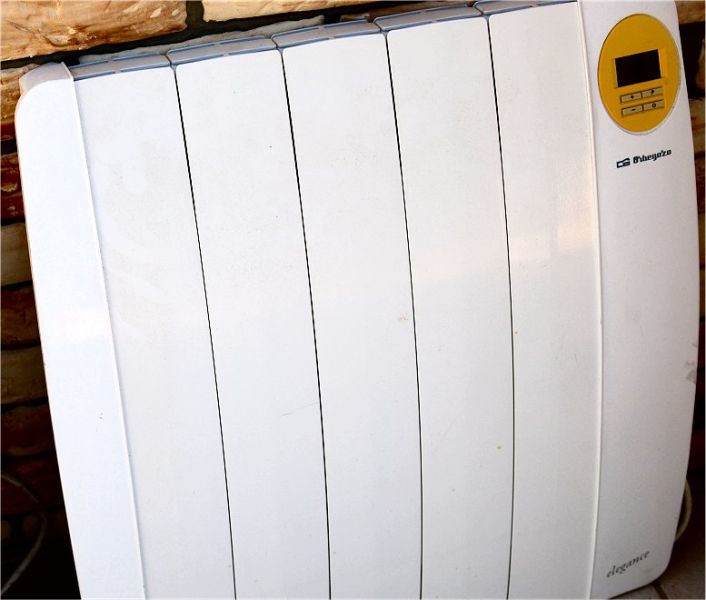 4 Wand Heizkörper ,Hersteller Taurus, Typ Cairo