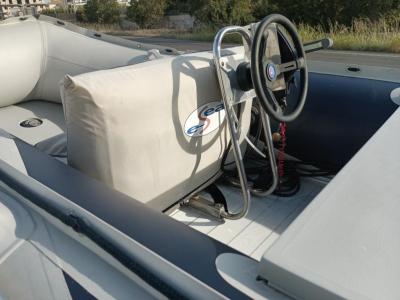 Embarcación neumática de 4m Semirrígida Fueraborda Honda 30hp incl. Remolque