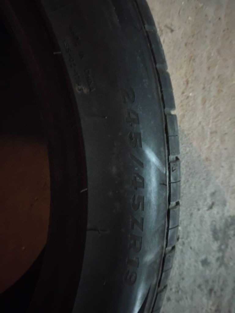 4x Neumáticos casi nuevos / apenas usados