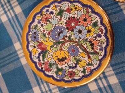 6 Platos decoración con oro.