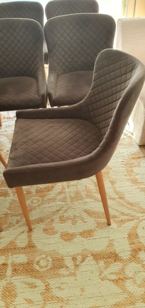 8 elegant dining chairs