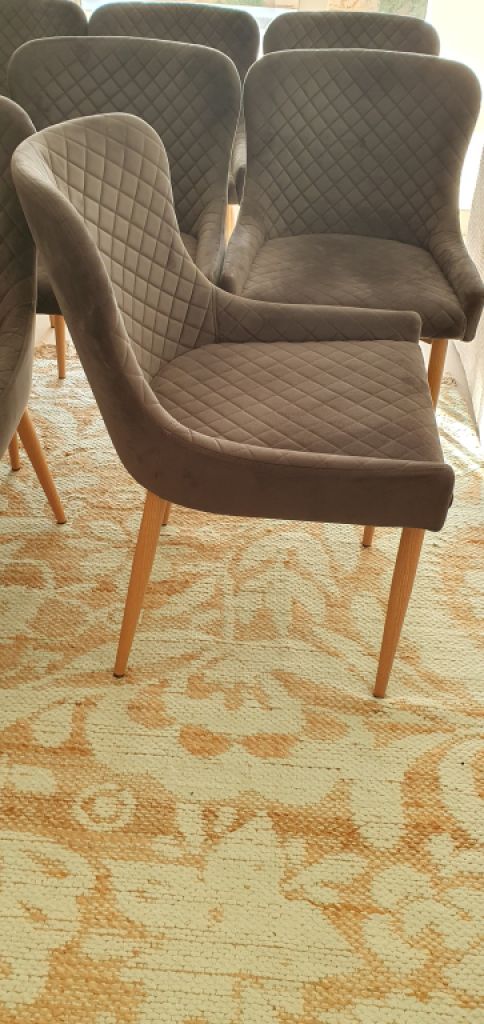 8 elegant dining chairs