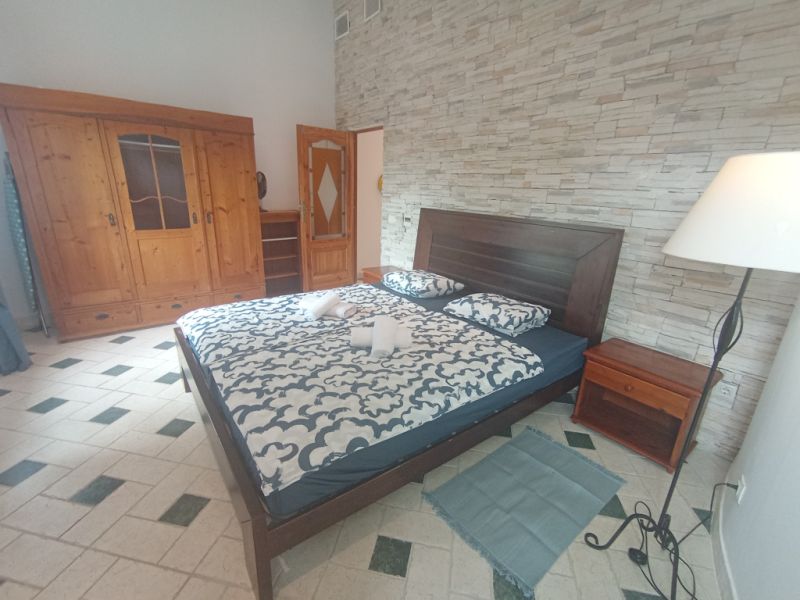 AB JUNI 27; Chalet mit Garten, Pool und Fussbodenheizung in Cala LLombards -- CH 87