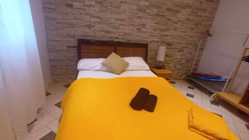 AB JUNI 27; Chalet mit Garten, Pool und Fussbodenheizung in Cala LLombards -- CH 87