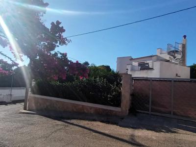 AB JUNI 27; Chalet mit Garten, Pool und Fussbodenheizung in Cala LLombards -- CH 87