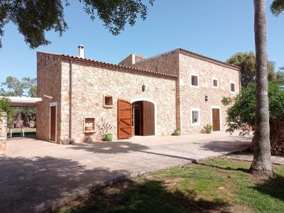 AB NOV 24 frei: Gran finca con piscina y calefacción cerca de Portocolom-- F 195