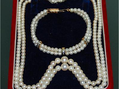 Akoya Perlen-Schmuck-Set Halskette, Armband und Ring mit Sterling Silver und 8 K Gold