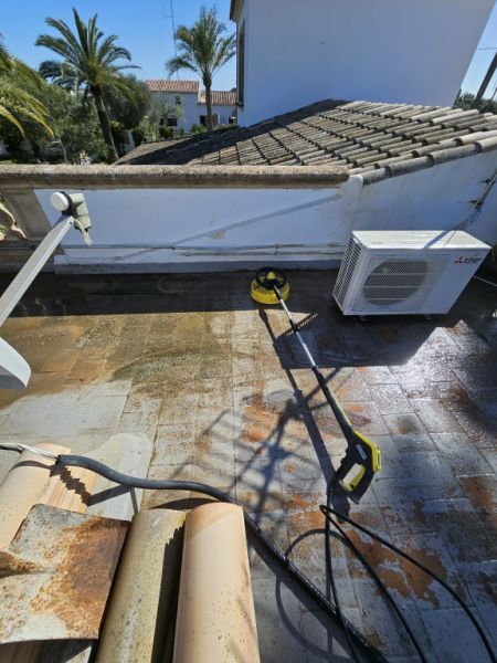 Allrounder Gärtner  bietet Hilfe im Garten