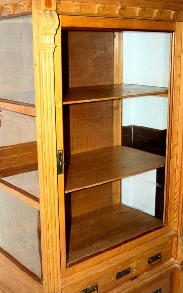 old farmer's display cabinet - spruce/larch