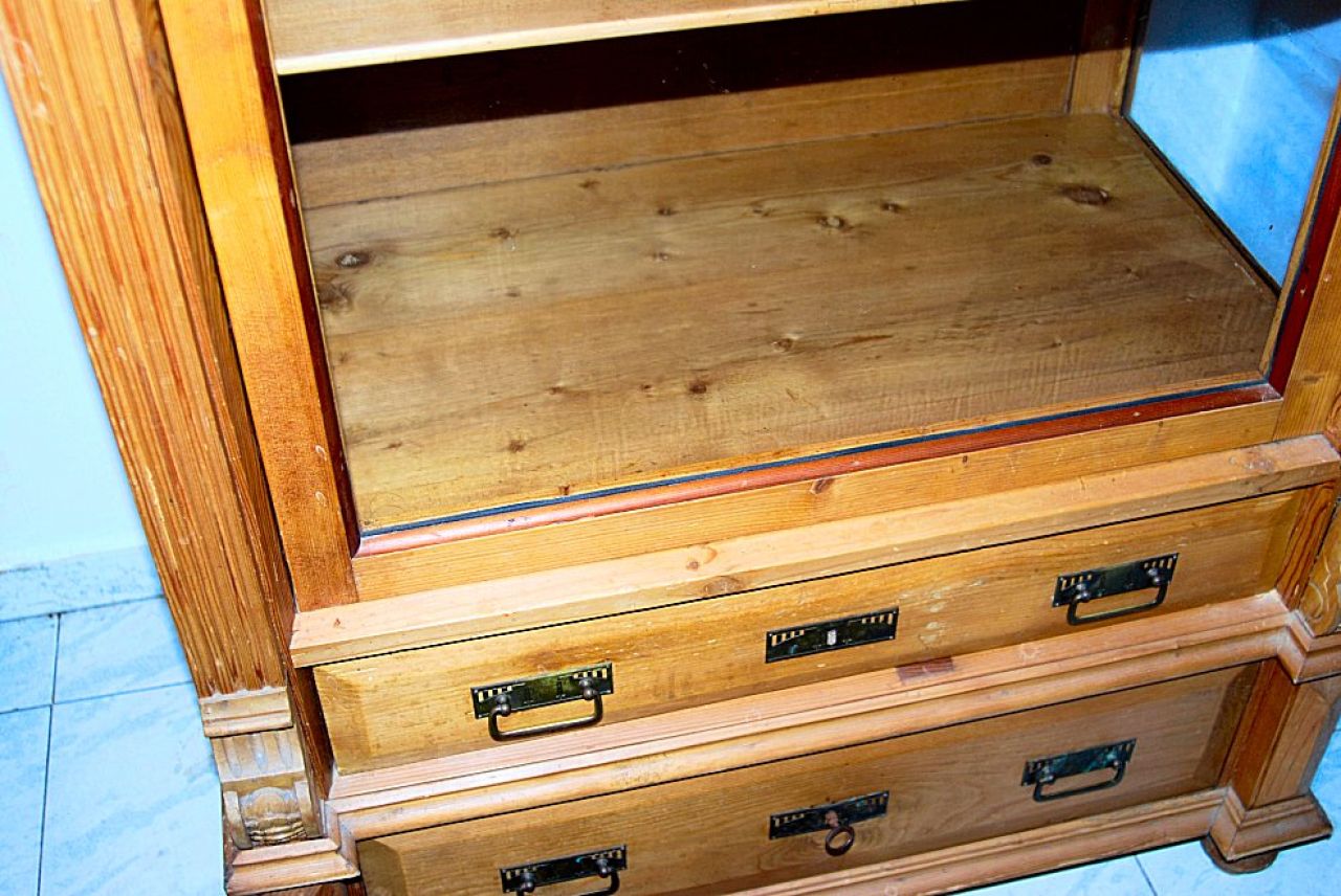 old farmer's display cabinet - spruce/larch