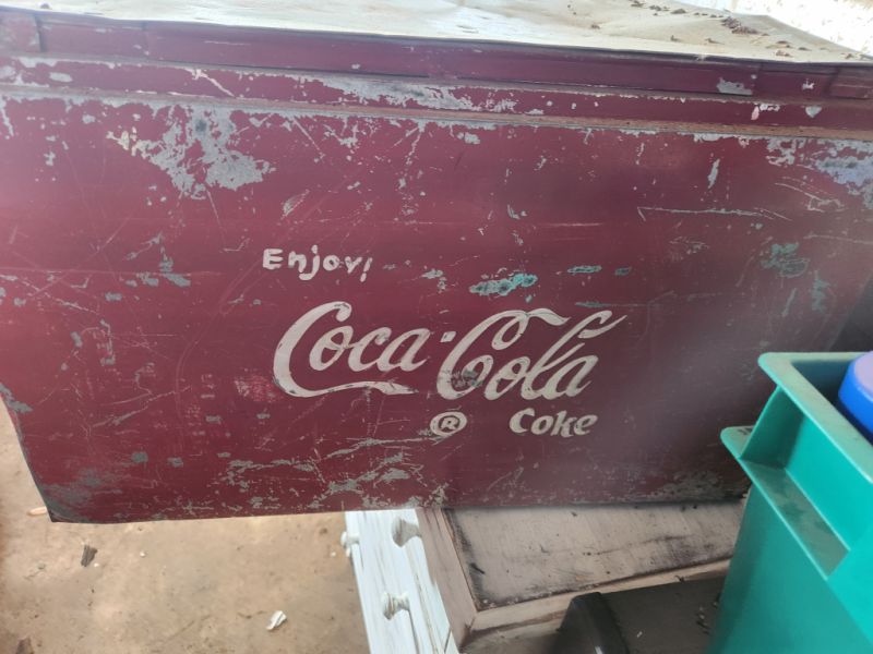 Alter Coke Cooler Coca Cola