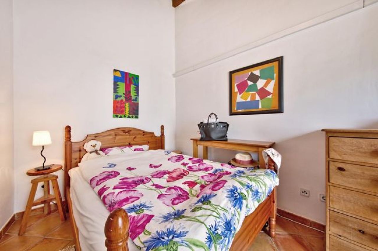 Andratx-Kurzzeitvermietung für 1 bis 2 Monate - Stadthaus mit Pool.