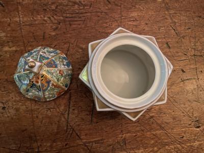 Caja antigua con tapa porcelana de Weimar