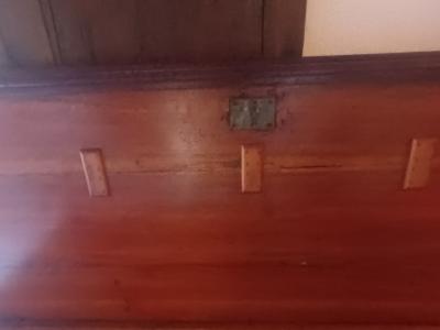 Cajonera de madera antigua - Cofre