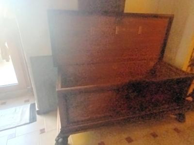Cajonera de madera antigua - Cofre