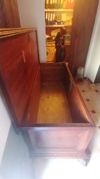 Cajonera de madera antigua - Cofre