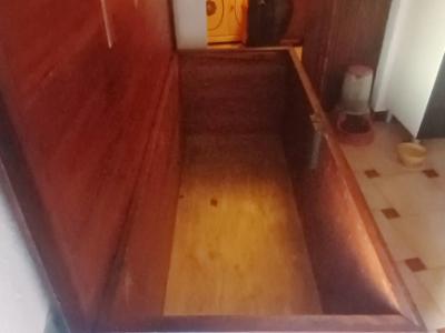 Cajonera de madera antigua - Cofre