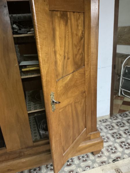 Armario antiguo de madera de cerezo – trabajo artesanal macizo, original, c. s. XIX – desmontable
