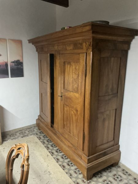 Armario antiguo de madera de cerezo – trabajo artesanal macizo, original, c. s. XIX – desmontable
