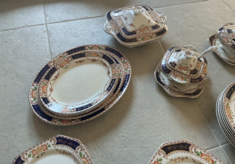 Antiguo servicio de mesa inglés de Stratford / Inglaterra
