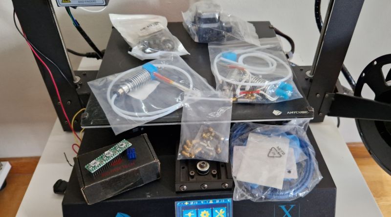 Anycubic Mega X - Impresora 3D con accesorios y filamento