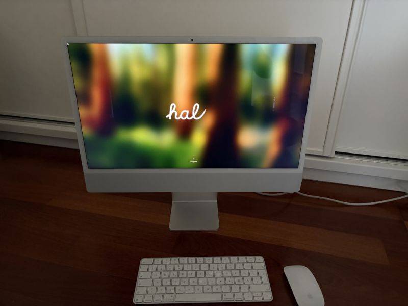Apple iMac 24” (2021) – 8GB RAM, 256GB SSD – Excelente estado