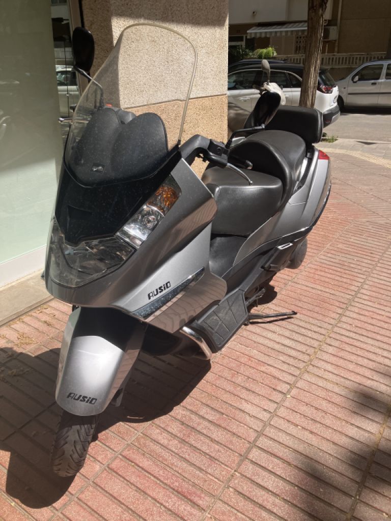 Aprilia (Vespa) Scooter, Roller 500 ccm