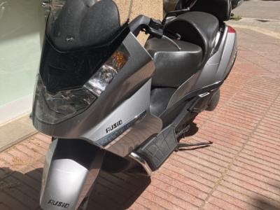 Aprilia (Vespa) Scooter, Roller 500 ccm